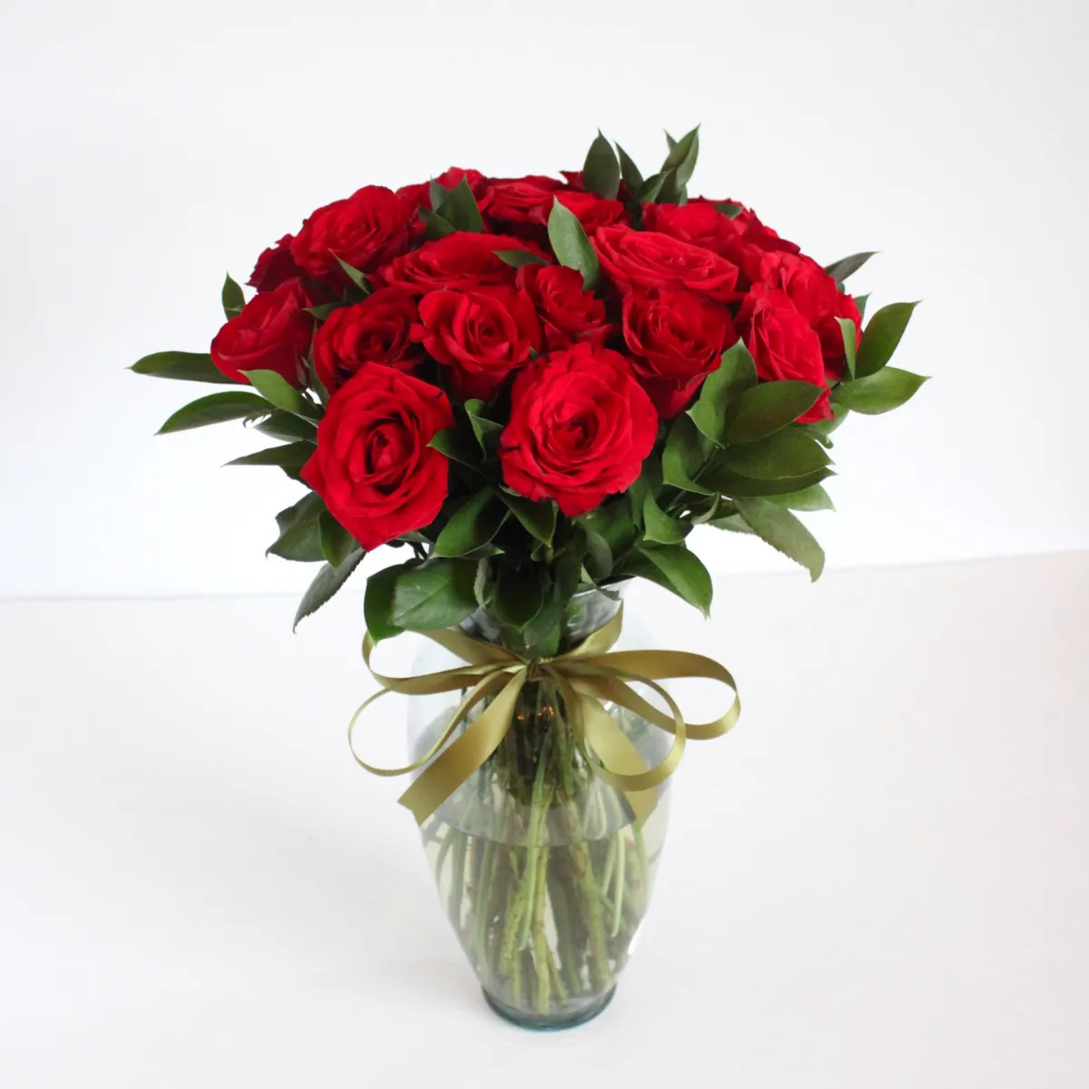 24 rosas rojas en crsital